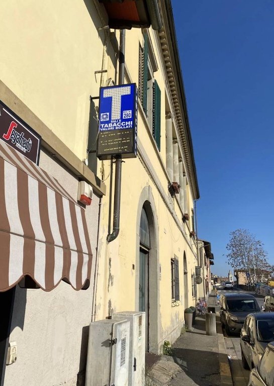 pentavano in vendita a Firenze in zona Ponte a Greve