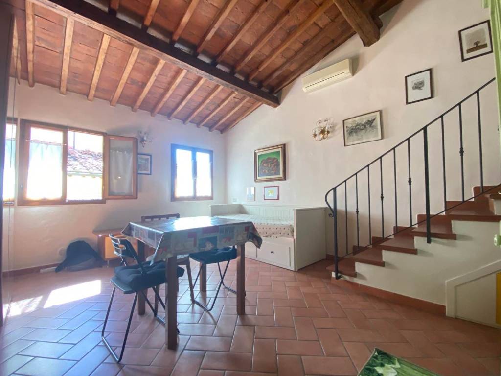 appartamento in vendita a Firenze in zona Centro Santa Croce