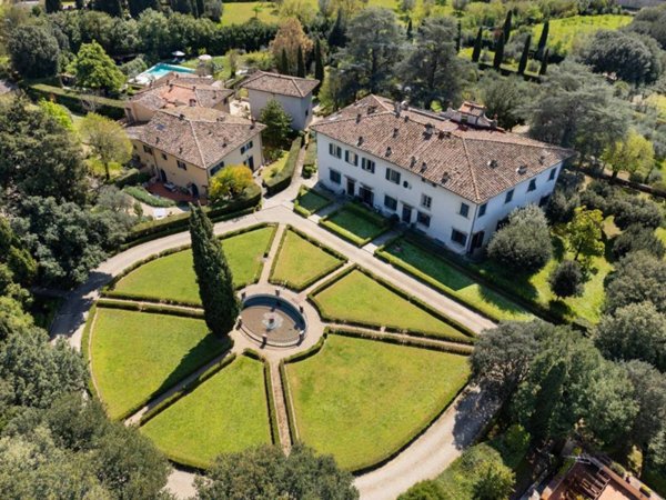 appartamento in vendita a Firenze in zona Settignano