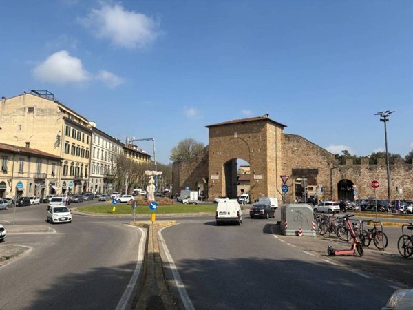 negozio in vendita a Firenze in zona Porta Romana