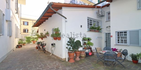 casa indipendente in vendita a Firenze in zona Centro Santa Croce