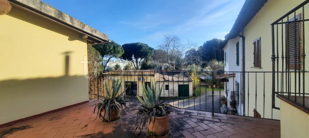 appartamento in vendita a Firenze in zona Cintoia