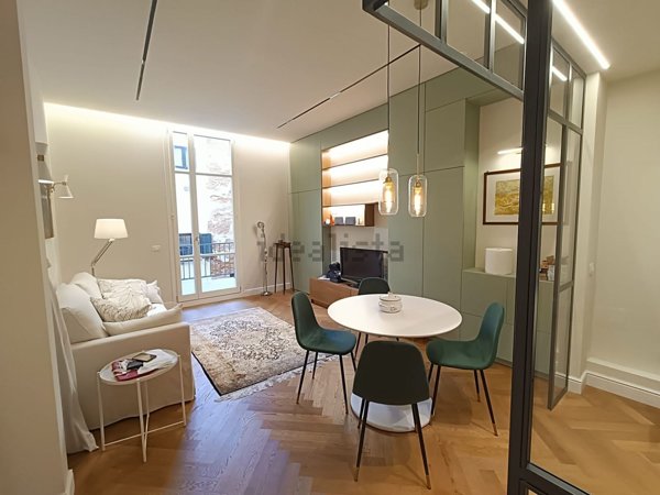 appartamento in vendita a Firenze in zona Centro Santa Maria Novella