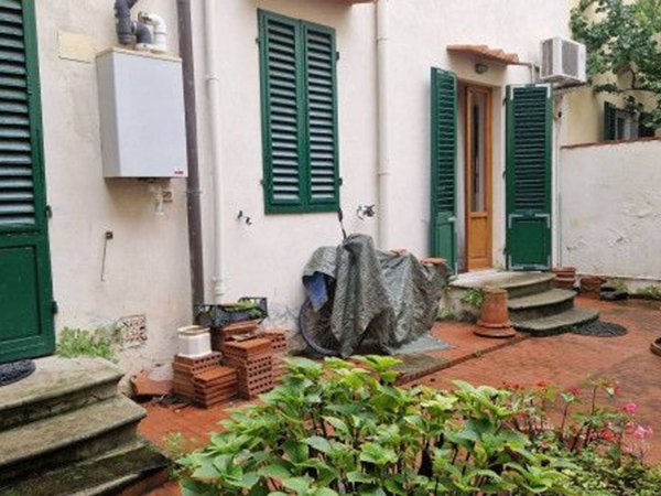 casa indipendente in vendita a Firenze in zona Campo di Marte