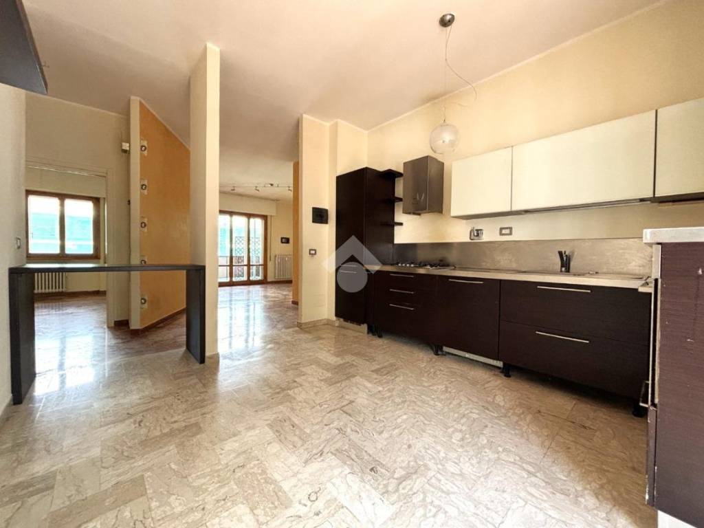 appartamento in vendita a Firenze in zona Settignano