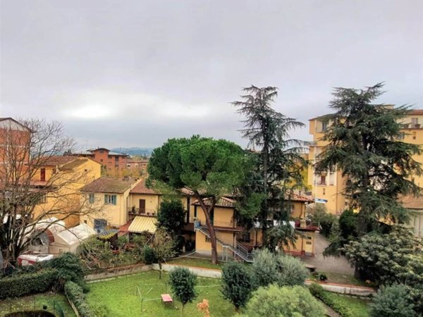 appartamento in vendita a Firenze in zona Isolotto