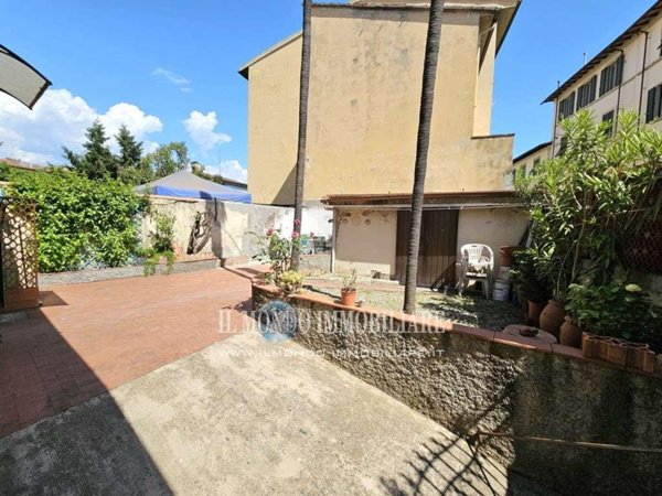 casa indipendente in vendita a Firenze in zona Settignano
