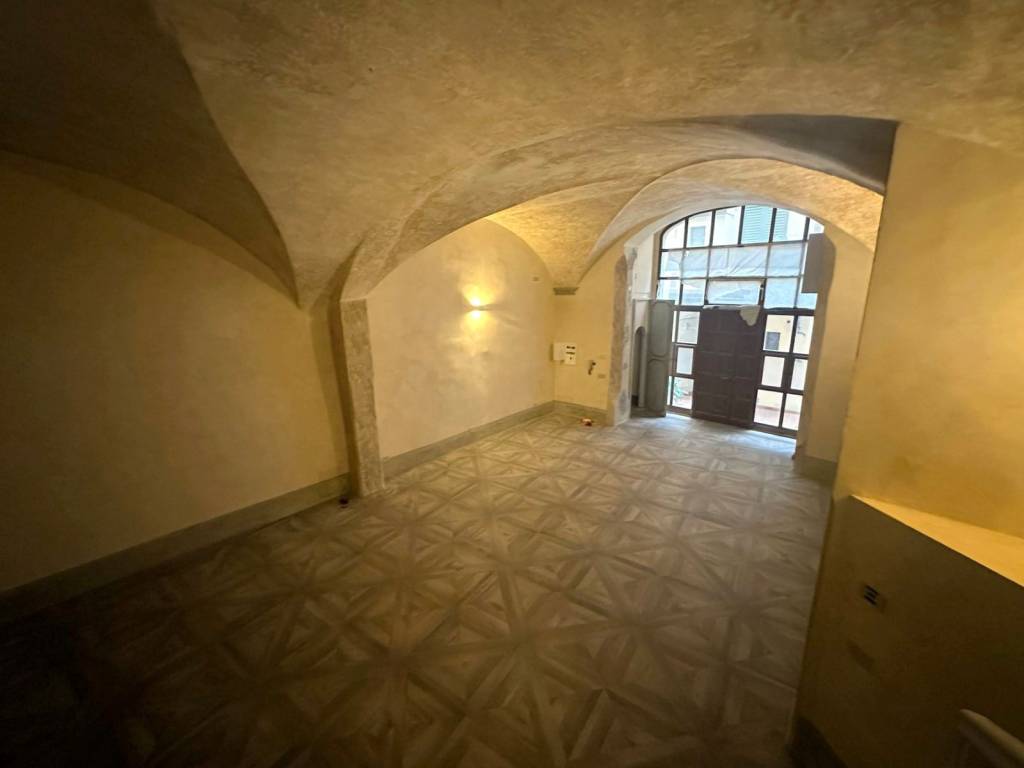 negozio in vendita a Firenze in zona Centro San Frediano