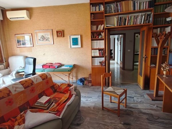 appartamento in vendita a Firenze in zona Isolotto