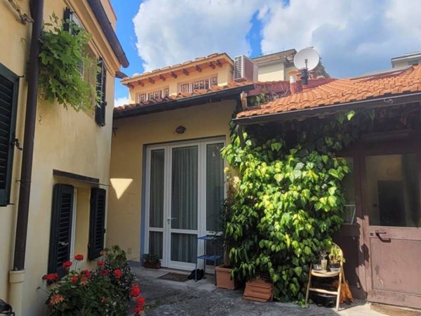 casa indipendente in vendita a Firenze in zona Careggi