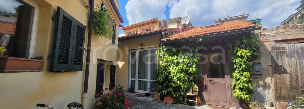 casa indipendente in vendita a Firenze in zona Careggi