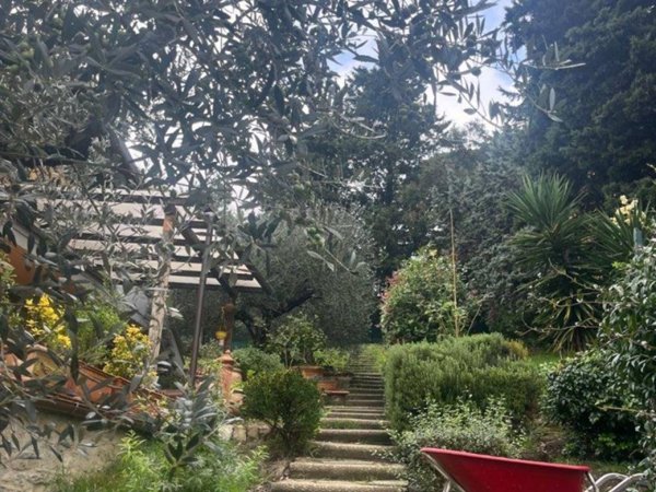 casa indipendente in vendita a Firenze in zona La Lastra