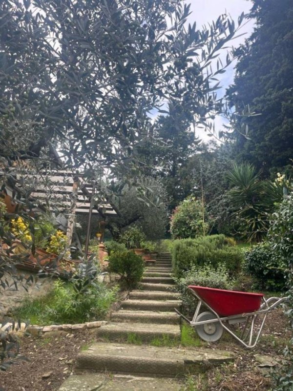casa indipendente in vendita a Firenze in zona Le Cure