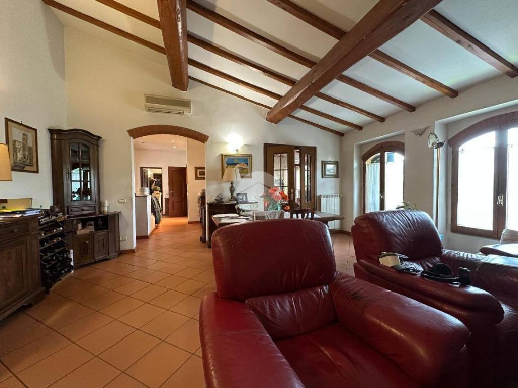 casa indipendente in vendita a Firenze