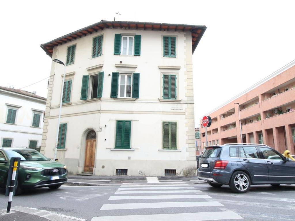 appartamento in vendita a Firenze in zona Coverciano