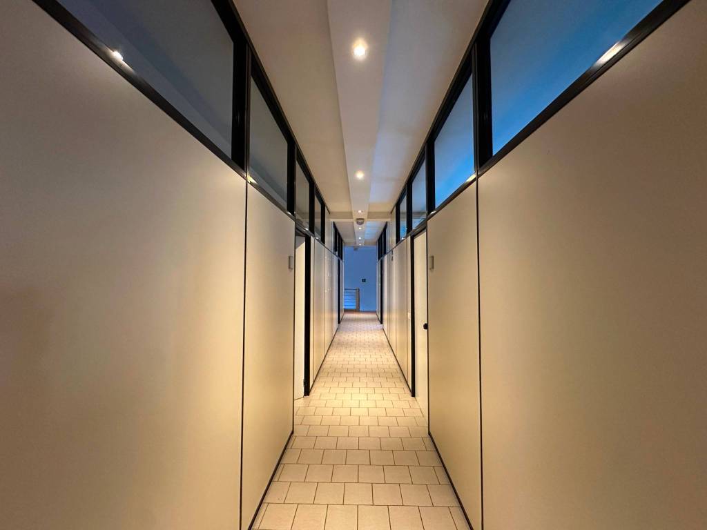 locale commerciale in vendita a Firenze in zona Centro San Frediano