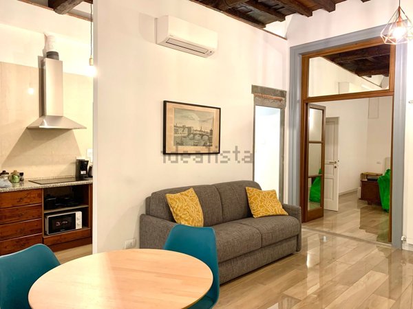 appartamento in vendita a Firenze in zona Centro Santa Maria Novella