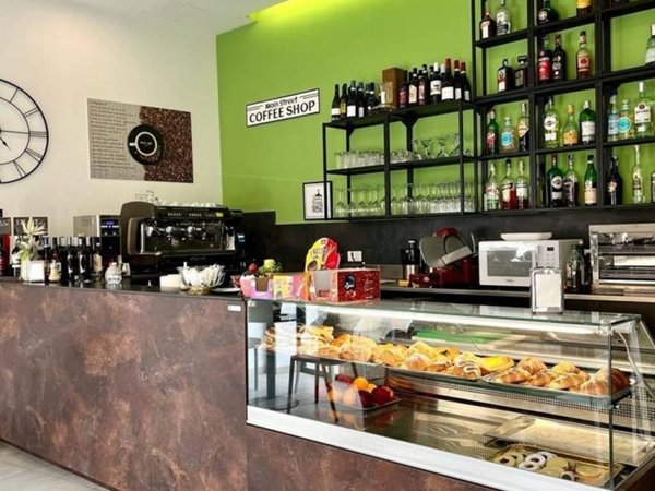 negozio in vendita a Firenze in zona Soffiano