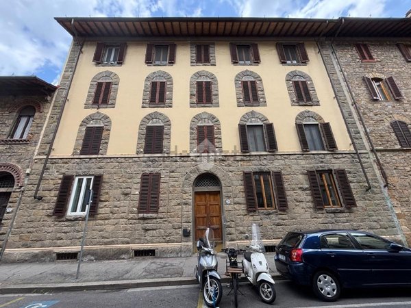 appartamento in vendita a Firenze in zona Statuto