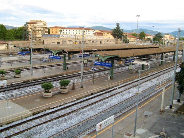 negozio in vendita a Firenze in zona Campo di Marte