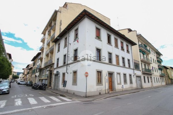 appartamento in vendita a Firenze in zona Campo di Marte