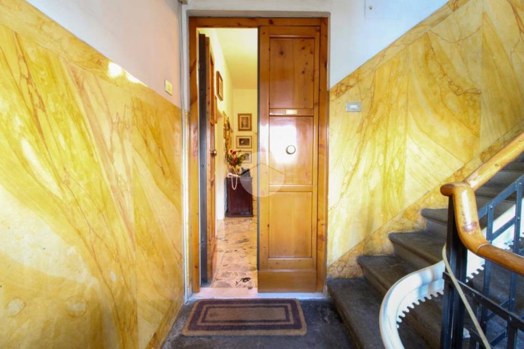 appartamento in vendita a Firenze in zona Campo di Marte