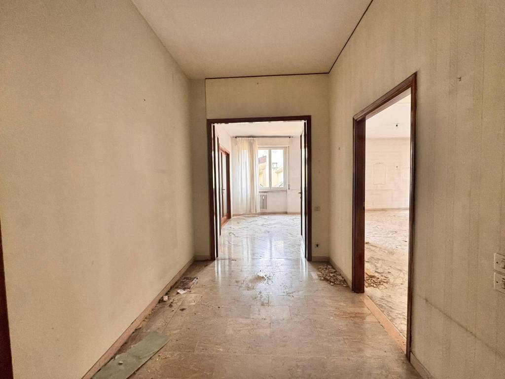 appartamento in vendita a Firenze in zona Campo di Marte
