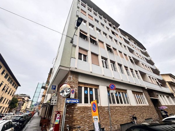 appartamento in vendita a Firenze in zona Campo di Marte