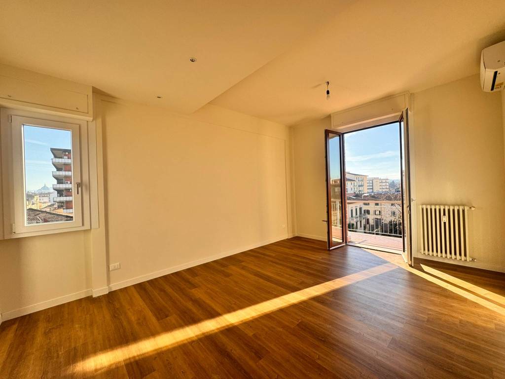 appartamento in vendita a Firenze in zona Campo di Marte