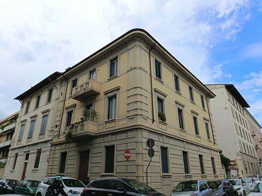 appartamento in vendita a Firenze in zona Le Cure