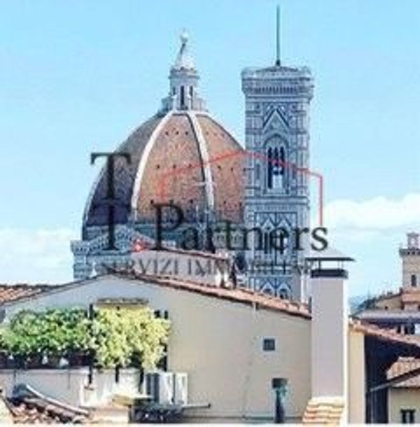 appartamento in vendita a Firenze in zona Centro Santa Maria Novella