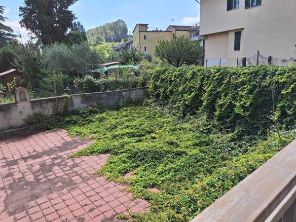 appartamento in vendita a Firenze in zona Ponte a Ema