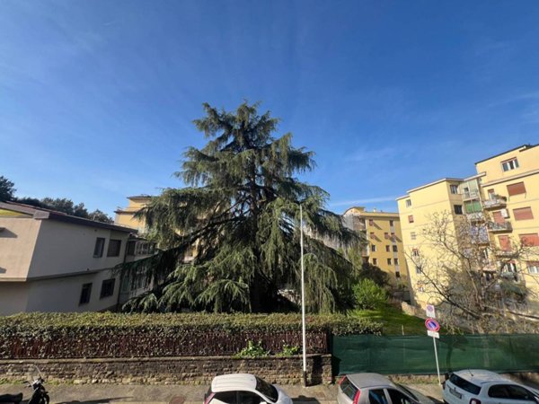 appartamento in vendita a Firenze in zona Campo di Marte