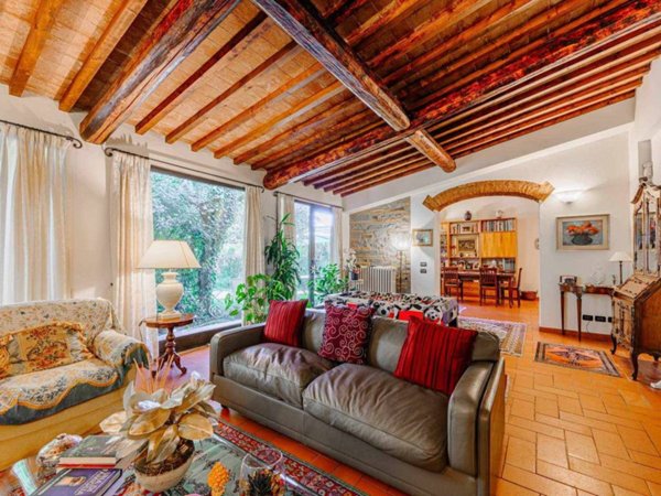 casa indipendente in vendita a Firenze in zona Settignano