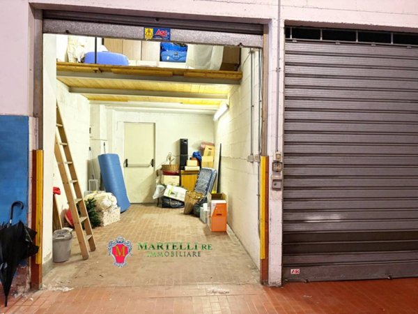 locale di sgombero in vendita a Firenze in zona Novoli