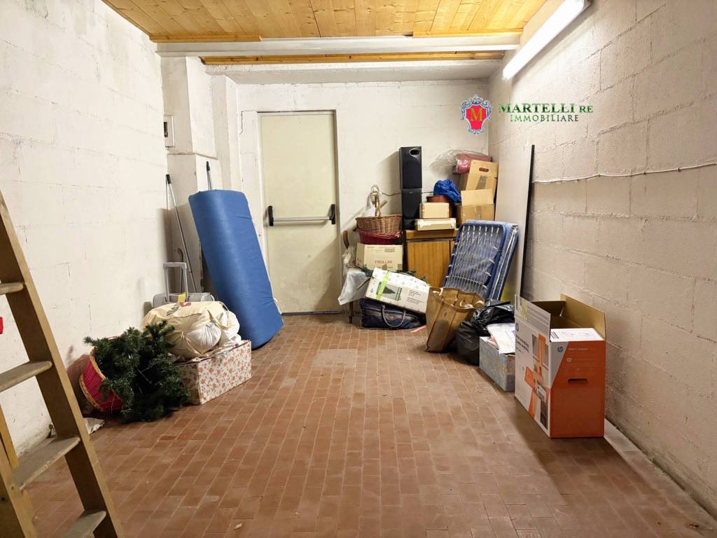 locale di sgombero in vendita a Firenze in zona Novoli