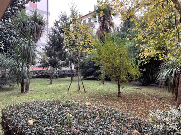 appartamento in vendita a Firenze in zona Campo di Marte