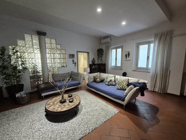 appartamento in vendita a Firenze in zona Centro Santa Maria Novella