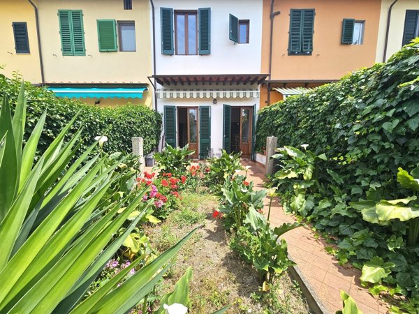 casa indipendente in vendita a Firenze in zona Novoli