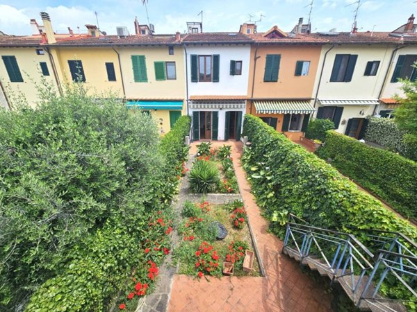 casa indipendente in vendita a Firenze in zona Novoli