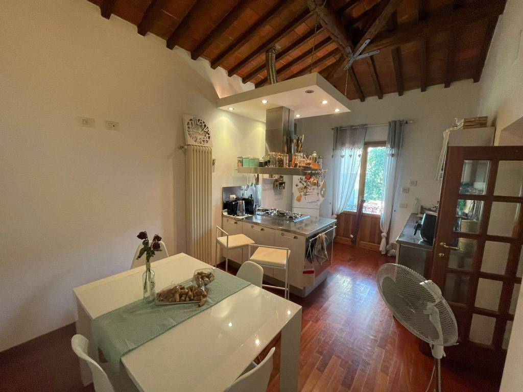 appartamento in vendita a Firenze in zona Coverciano