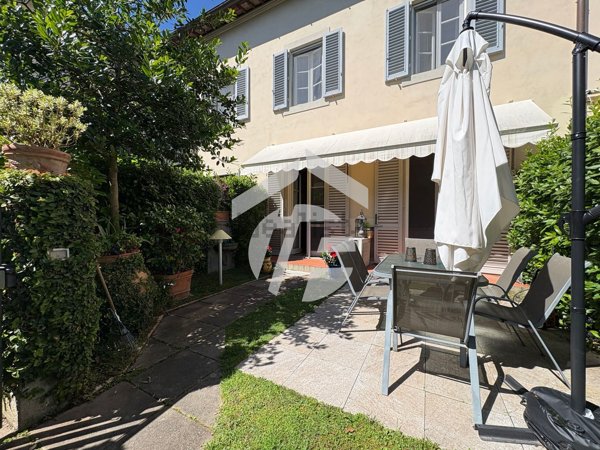 appartamento in vendita a Firenze in zona Centro Santa Croce