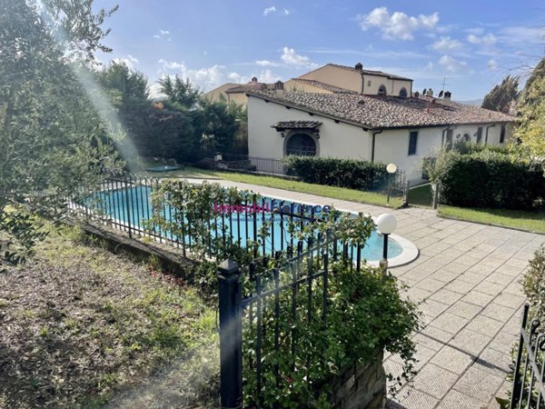 casa indipendente in vendita a Firenze in zona Settignano