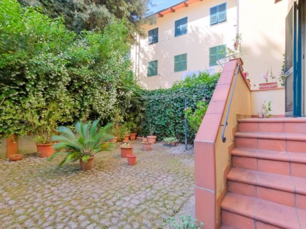 appartamento in vendita a Firenze in zona Isolotto