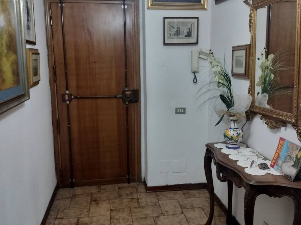 appartamento in vendita a Firenze in zona Isolotto