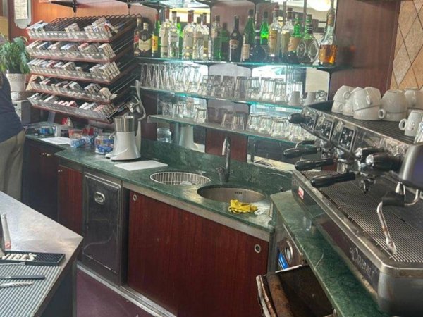 negozio in vendita a Firenze in zona Novoli