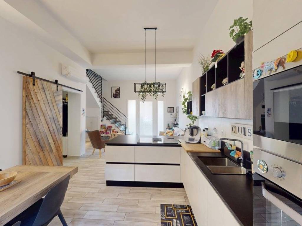 casa indipendente in vendita a Firenze in zona Legnaia