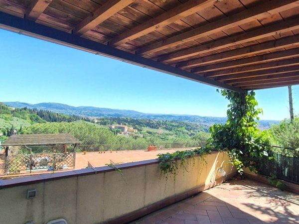 casa indipendente in vendita a Firenze in zona Le Cure