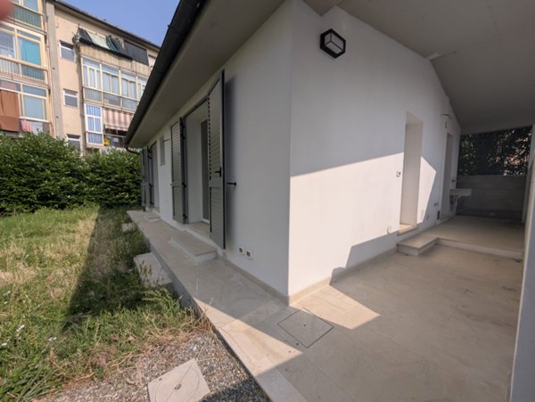 casa indipendente in vendita a Firenze in zona Isolotto