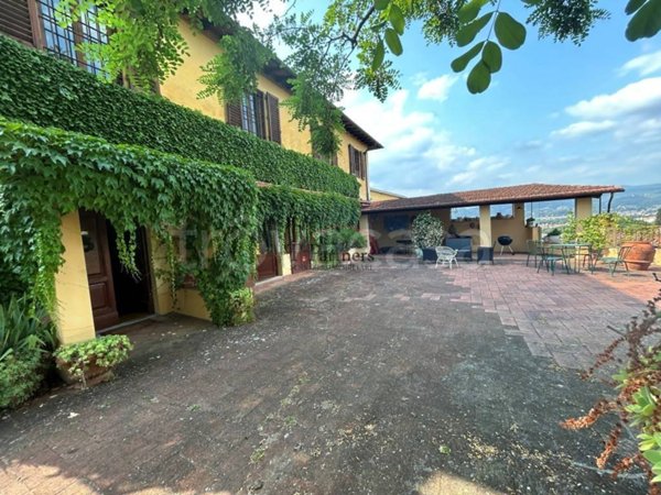 casa indipendente in vendita a Firenze in zona Ponte a Ema